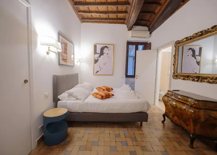 Via Giulia Charming With Balcony Apartment